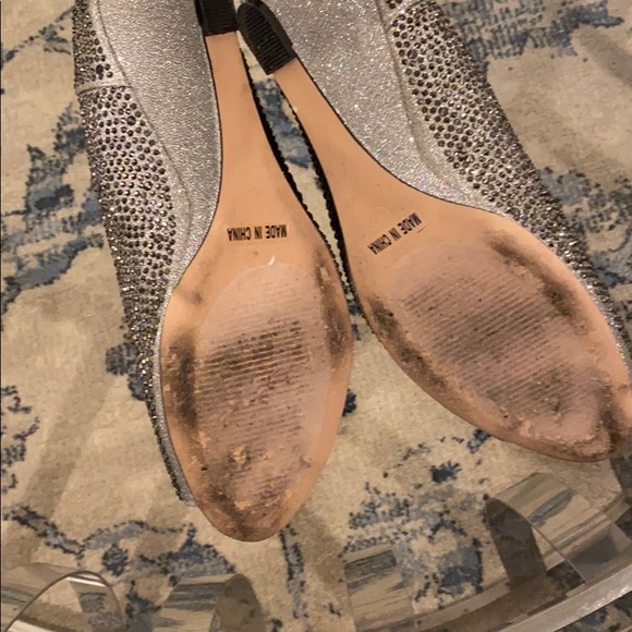 De Blossom Collection formal silver shoes - Picture 4 of 4